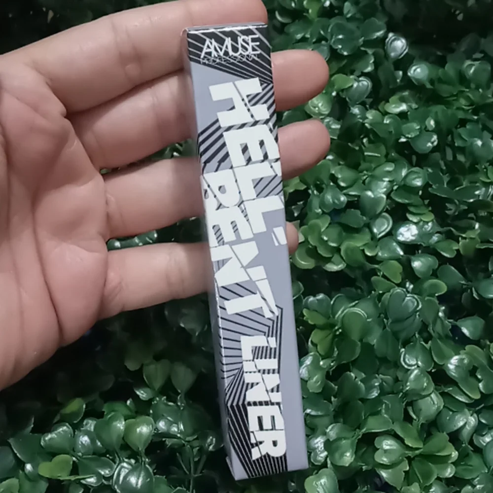 Hell-Bent Waterproof Black Liquid Eyeliner - Picture 5 of 7